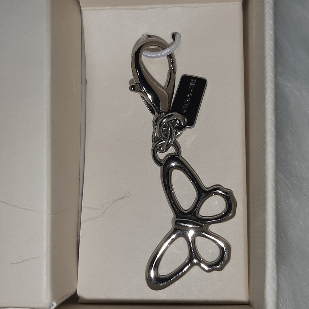 NWT Coach Boxed Wristlet with Bag Charms - Picture 7 of 7